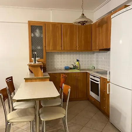 διαμέρισμα στην πολη των τρελων νερων Apartment Chalkida