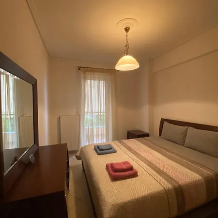 διαμέρισμα στην πολη των τρελων νερων Apartment Chalkida