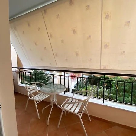 διαμέρισμα στην πολη των τρελων νερων
