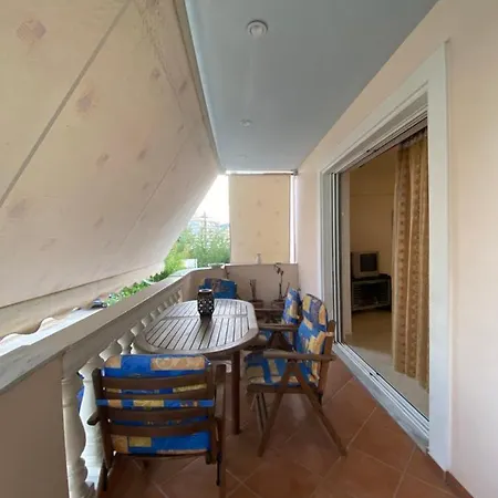 διαμέρισμα στην πολη των τρελων νερων Apartment Chalkida