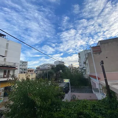 公寓 διαμέρισμα στην πολη των τρελων νερων Chalkís